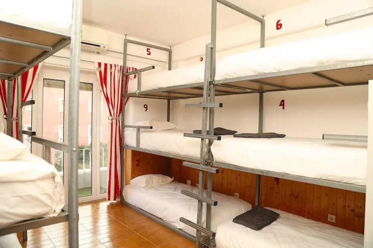 Santos Hostel - Lisbon