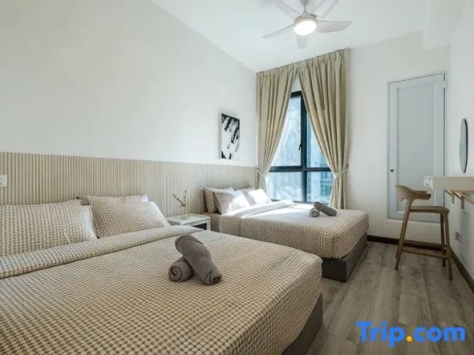 3 Bedrooms Apartment