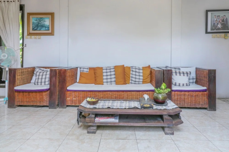 OYO 1757 Villa Dende