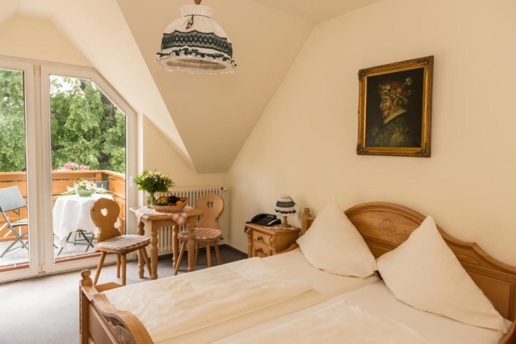 Standard Double room with balcony