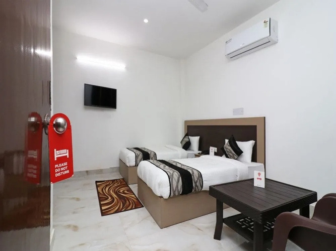 OYO 22584 Rv Homes