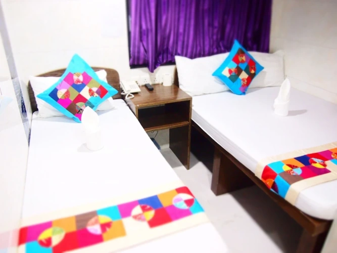 Standard Triple room