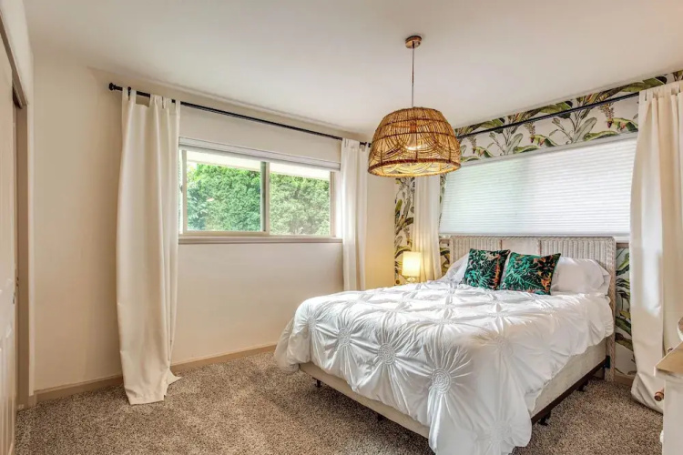 Lake Spanaway Retreat: Home w/ Private Beach!