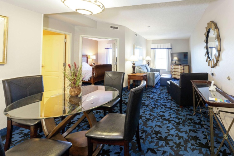 Double Suite