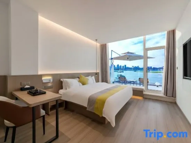 Standard Double room with sea view