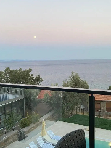 Assos Luna Houses
