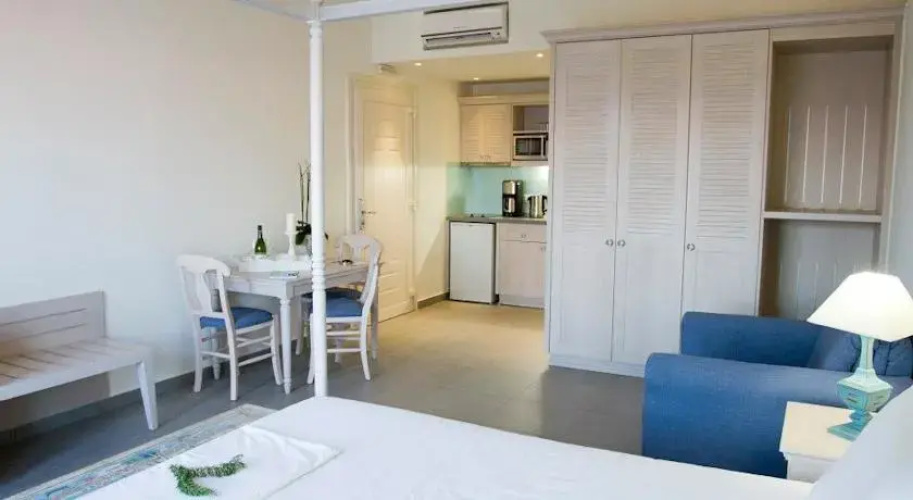 Thalassa Suites