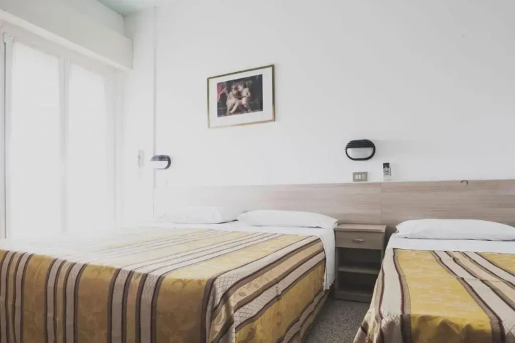 Standard Triple room with balcony
