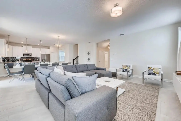 1557 MC - 6BR Poolside Paradise: Ultimate Fun!