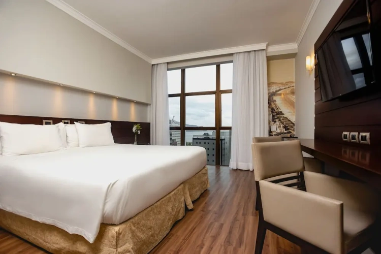 Premier room