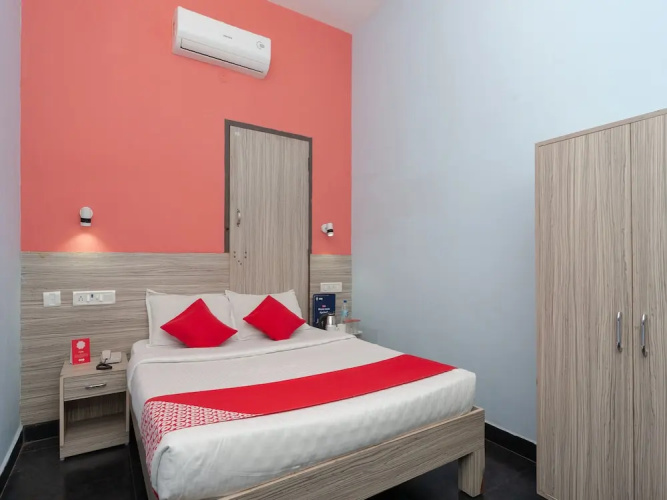 OYO 16117 Grace Residency