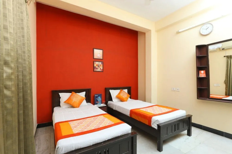 OYO 20006 SilverKey T Nagar