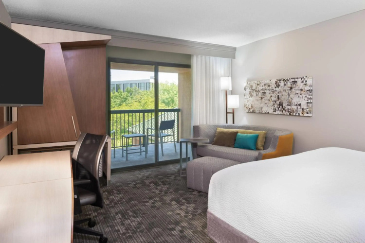 Courtyard by Marriott Lafayette Airport
