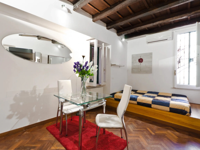 Vicolo del Piede 31 - Trastevere