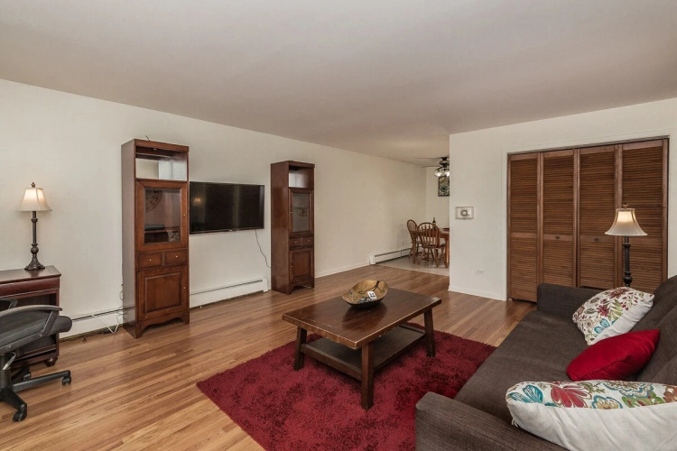 David’s Vacation Escapes Cozy Condo