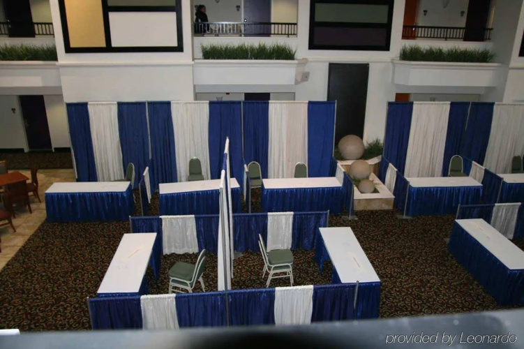 Hampton Inn And Suites Vacaville Napa Valley photo 21