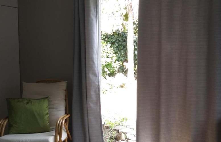 Apartment with garden view
