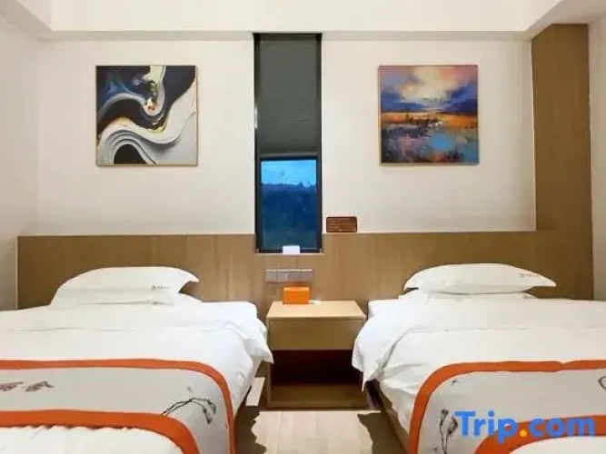 1 Bedroom Deluxe Suite