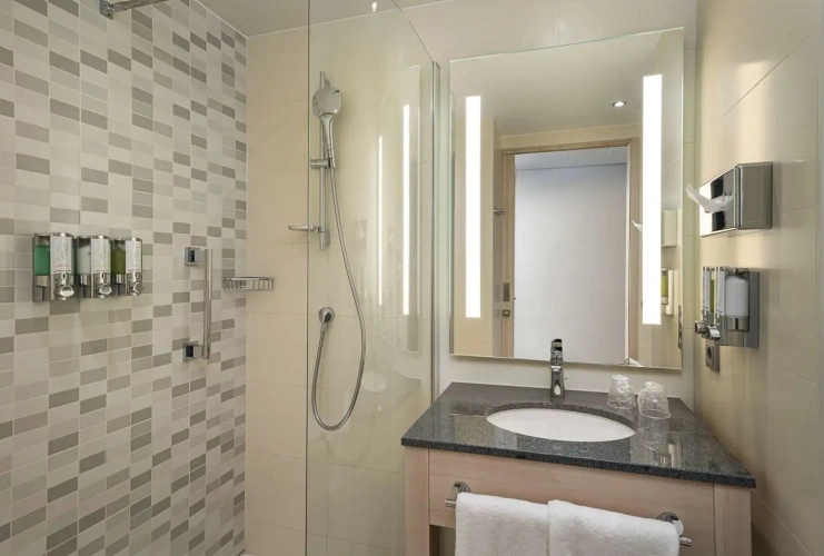 Standard Double room with city view