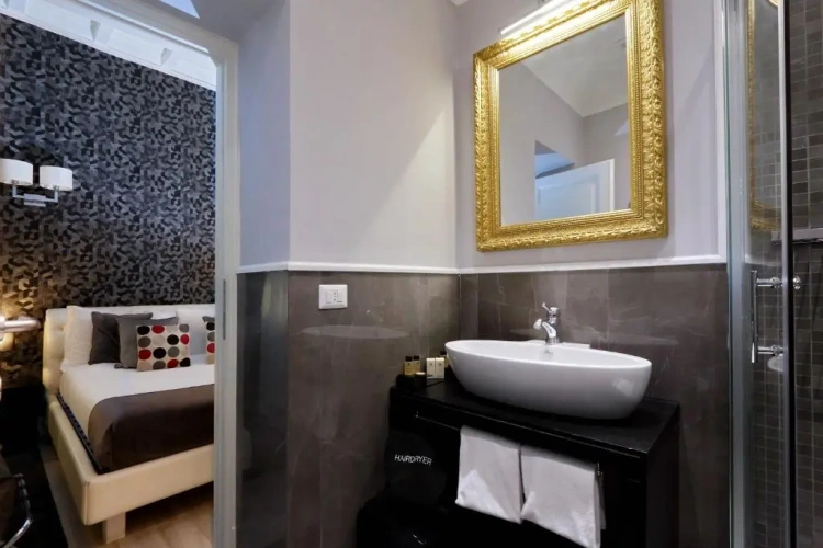 Standard Double room with view