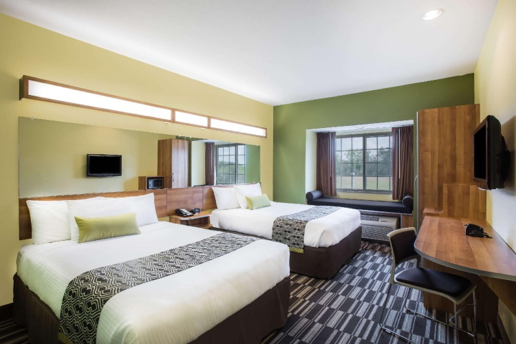 Standard Quadruple room