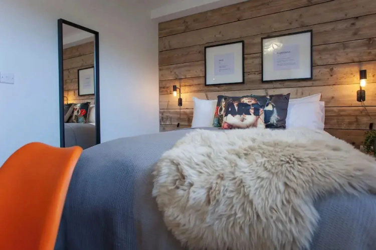 Cabot Mews Apartments