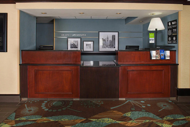 Hampton Inn by Hilton Philadelphia / Willow Grove