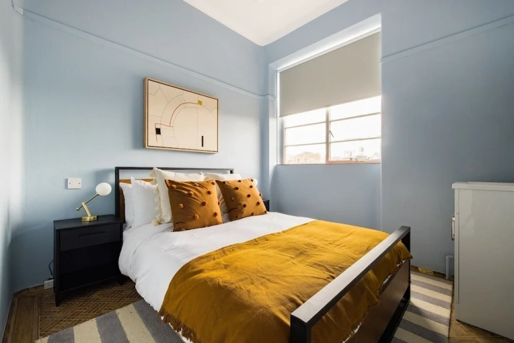 4 Bedrooms Cottage