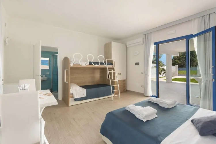 1 Bedroom Comfort room
