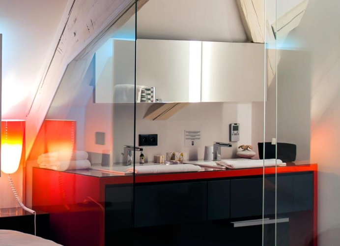 Suite with view