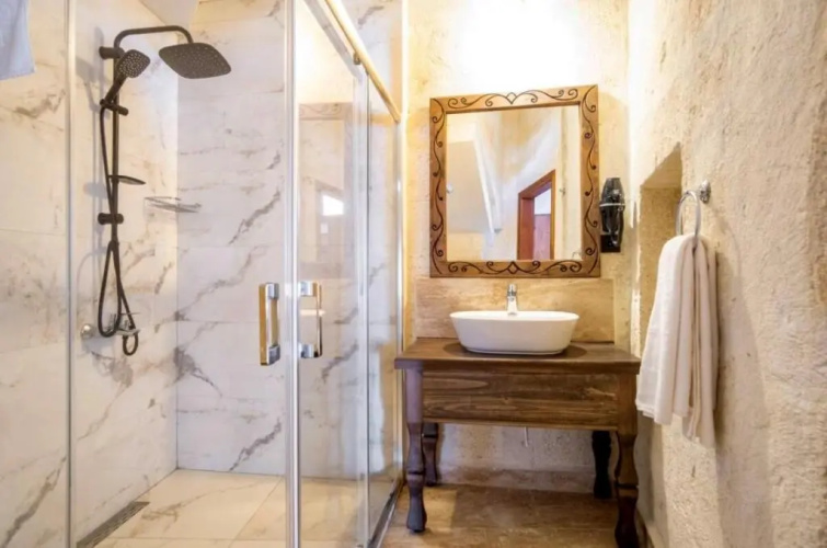 Uzay Cave Suite Hotel