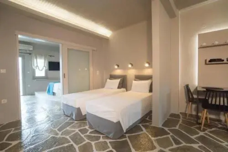 Melies Apartments