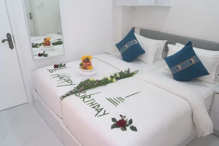 Deluxe Twin room with courtyard view