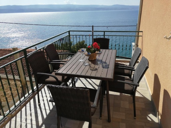 1 Bedroom Apartment with balcony