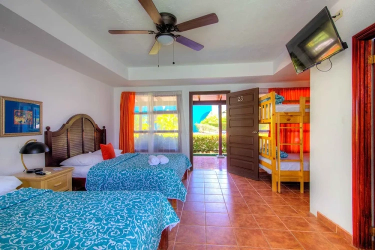 Standard Sextuple room