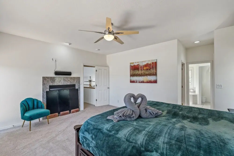 Sinagua Heights Flagstaff 4 Bedroom Home by RedAwning