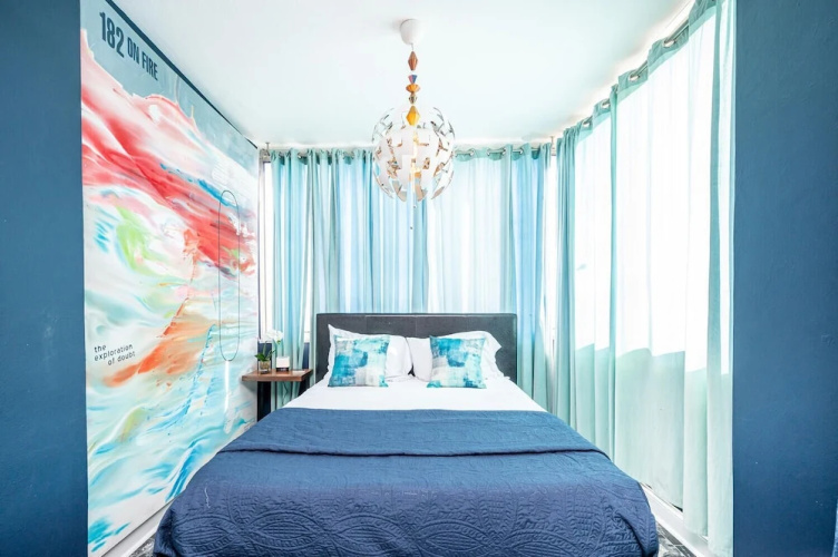 ATL Downtown Condo with Free Parking