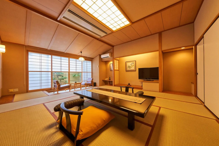 Hanabishi Hotel