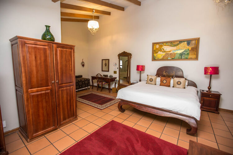 La Roca Guest House Over view