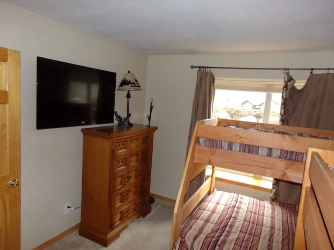 Prospector Village 3 Bed 3 Bath