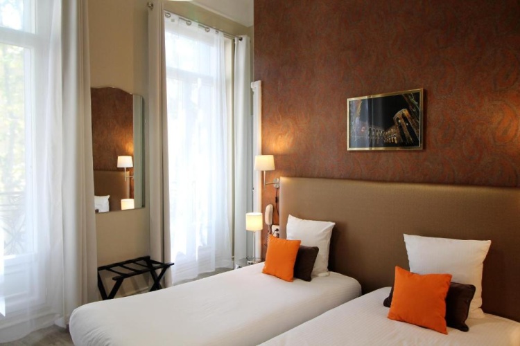 Standard Twin room