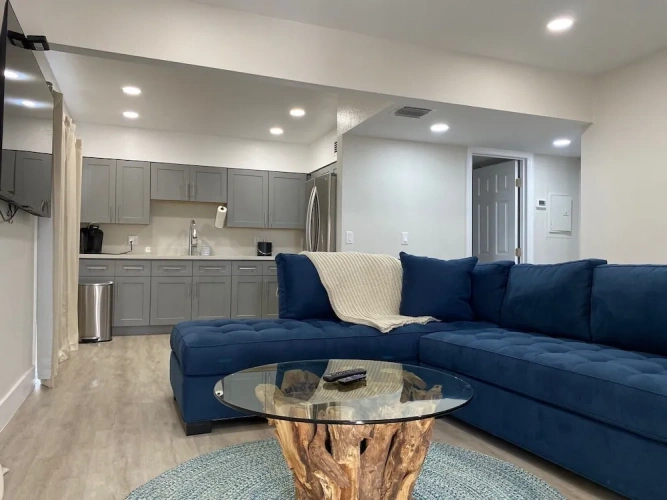2 Bedrooms Premium Suite with balcony and oceanfront