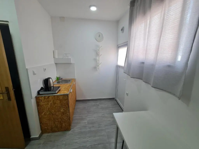 Budget Apartment LeLo Center1
