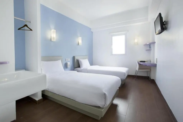 Smart Twin room