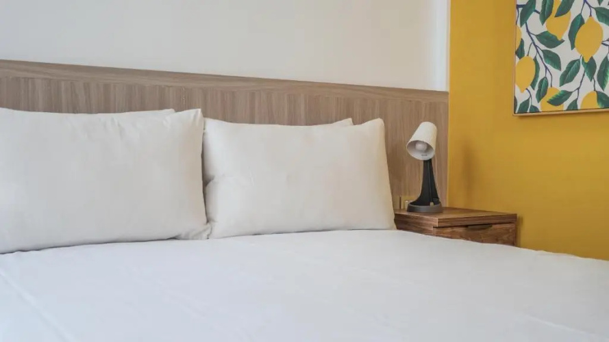 1Li7E Hotel