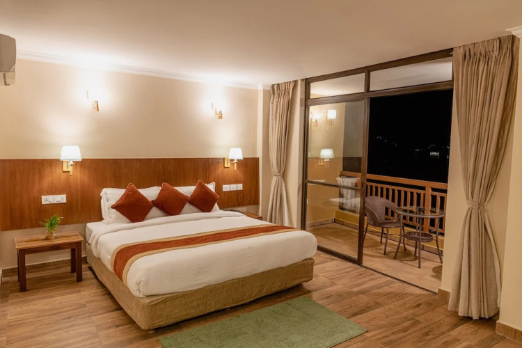 Hotel Fewa Camp