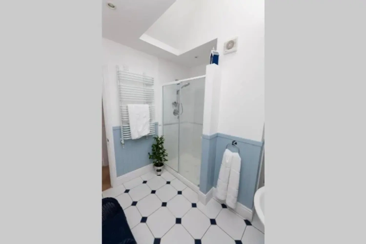 1 Bedroom Double Apartment