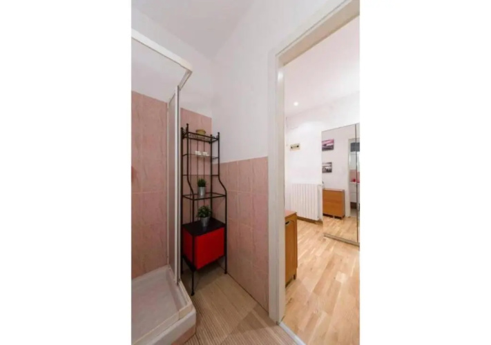 ALTIDO Elegant 1 BR Apt moments from the Sea
