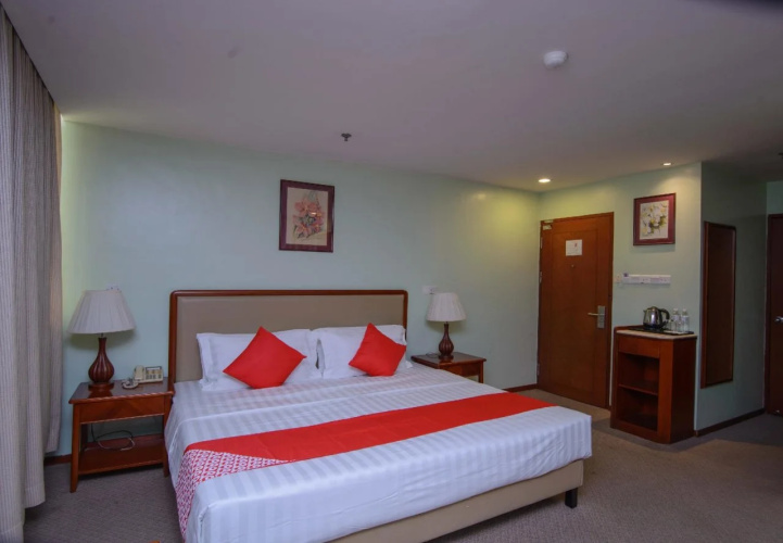 OYO 597 Winner Hotel