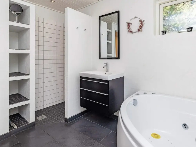 6 Person Holiday Home in Hojslev